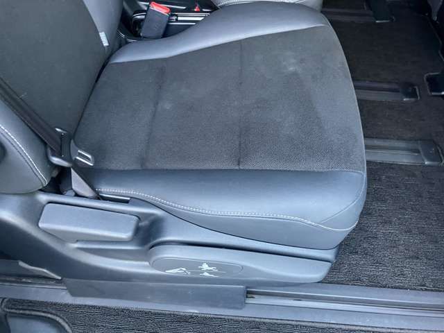 TOYOTA NOAH HYBRID 2019 Image 31