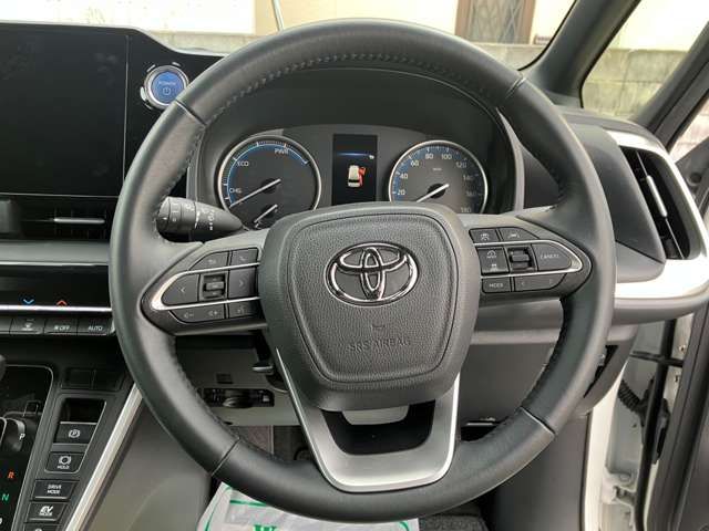 TOYOTA VOXY HYBRID 2023 Image 31