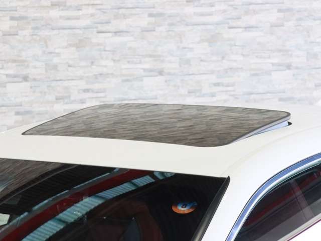 TOYOTA LEXUS ES300H 2019 Image 31