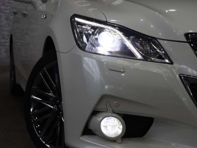 TOYOTA CROWN SEDAN HYBRID 2013 Image 31