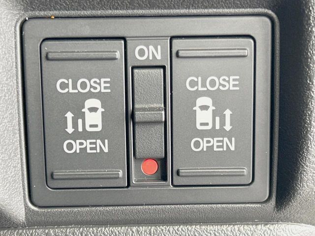 HONDA N BOX CUSTOM 2023 Image 31