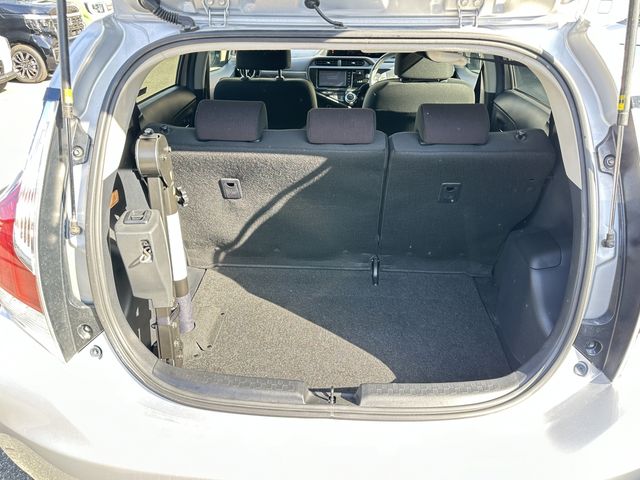 TOYOTA AQUA 2015 Image 31