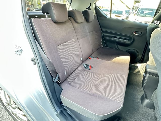 TOYOTA AQUA 2015 Image 31