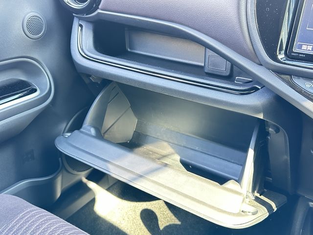 TOYOTA AQUA 2015 Image 31