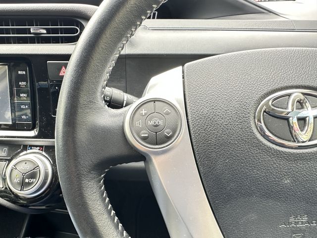 TOYOTA AQUA 2015 Image 31