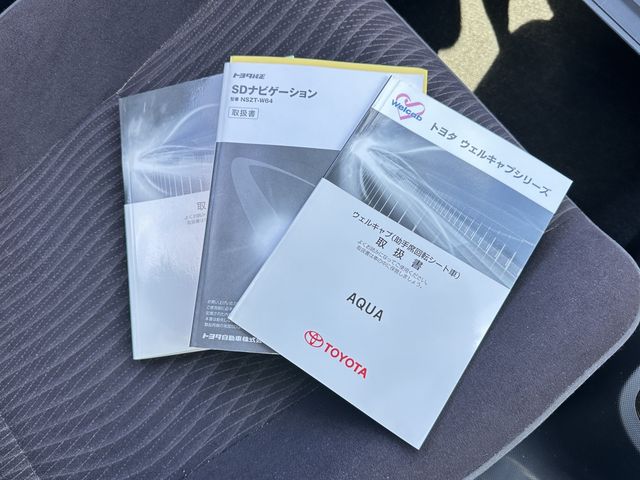 TOYOTA AQUA 2015 Image 31