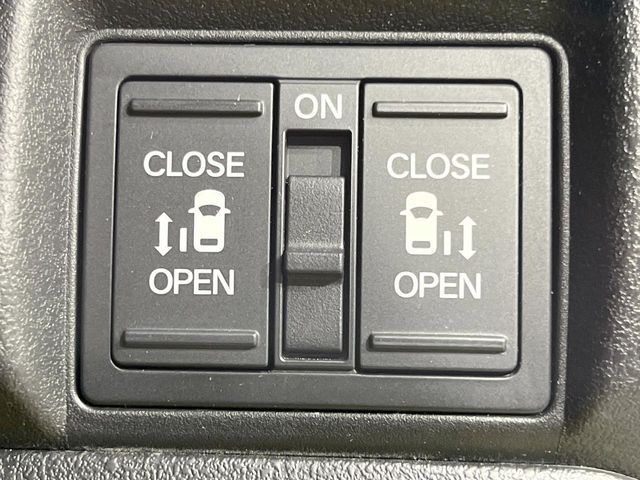 HONDA N BOX CUSTOM 2024 Image 31