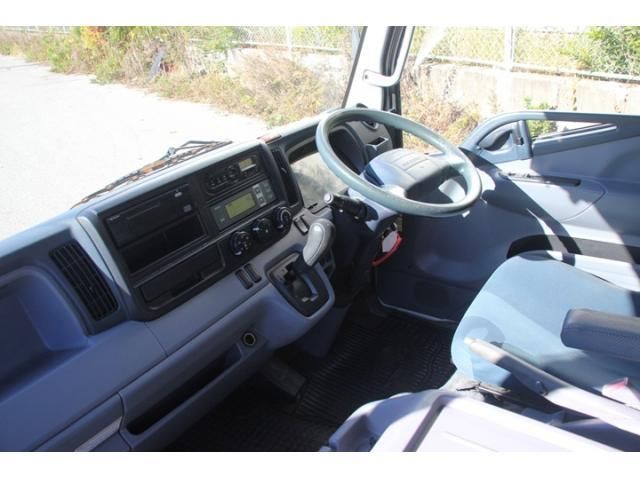 MITSUBISHI CANTER 2016 Image 31