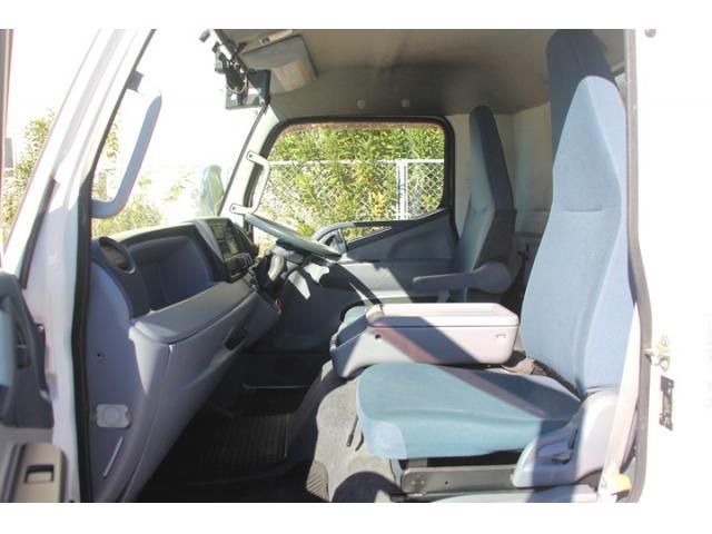 MITSUBISHI CANTER 2016 Image 31