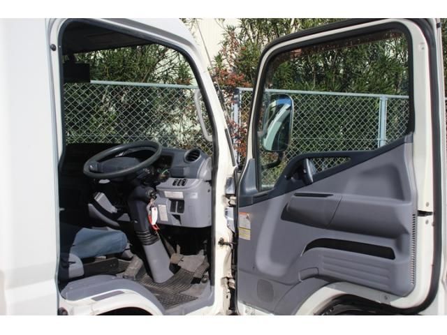 MITSUBISHI CANTER 2016 Image 31