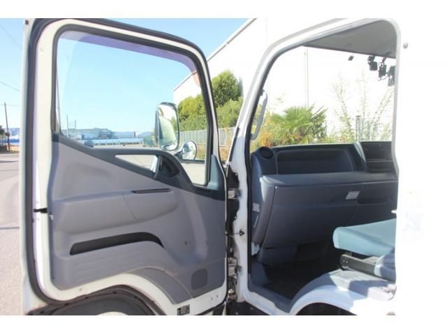 MITSUBISHI CANTER 2016 Image 31