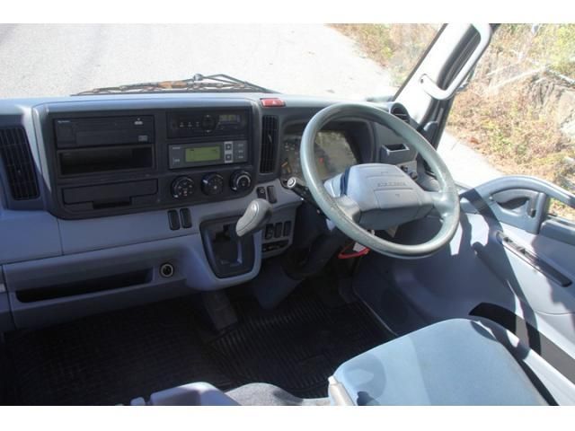 MITSUBISHI CANTER 2016 Image 31