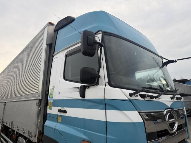 HINO PROFIA 2017 Image 31