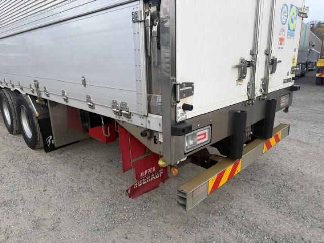 HINO PROFIA 2017 Image 31