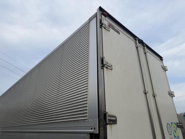 HINO PROFIA 2017 Image 31