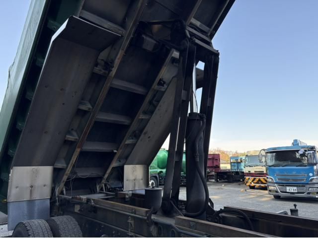 ISUZU GIGA 2005 Image 31