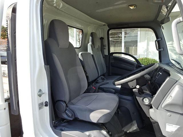 ISUZU ELF 2017 Image 31