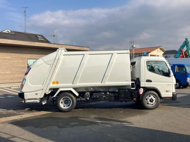 MITSUBISHI CANTER 2025 Image 31
