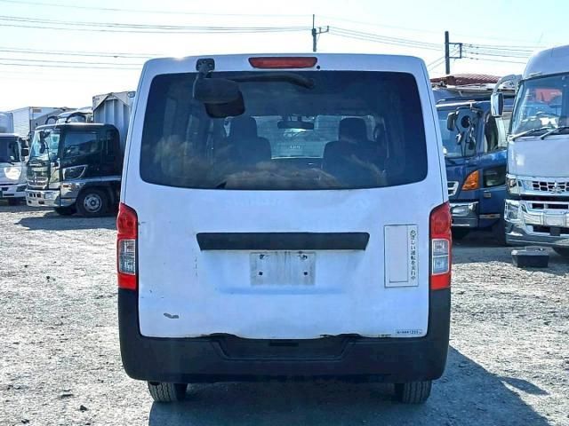 ISUZU コモ 2012 Image 31