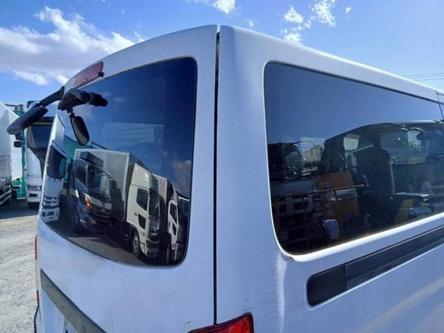 ISUZU コモ 2012 Image 31