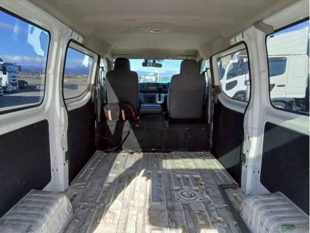 ISUZU コモ 2012 Image 31