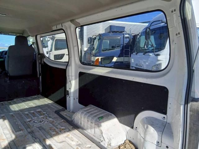 ISUZU コモ 2012 Image 31