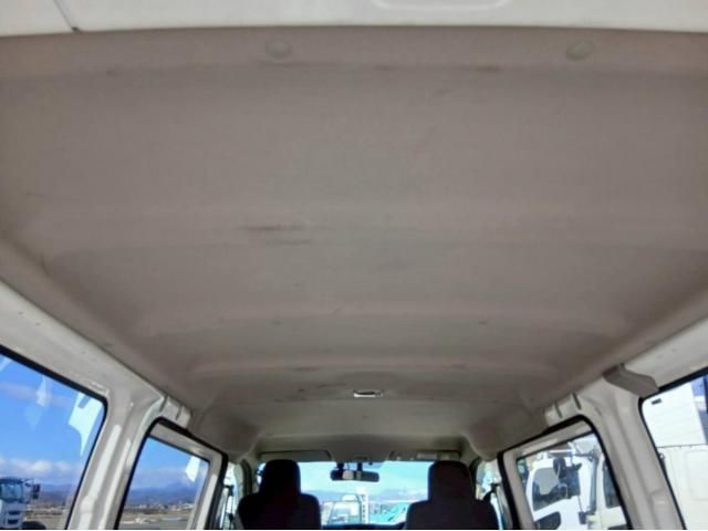 ISUZU コモ 2012 Image 31