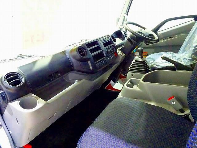 HINO DUTRO 2024 Image 31