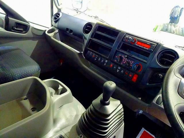 HINO DUTRO 2024 Image 31