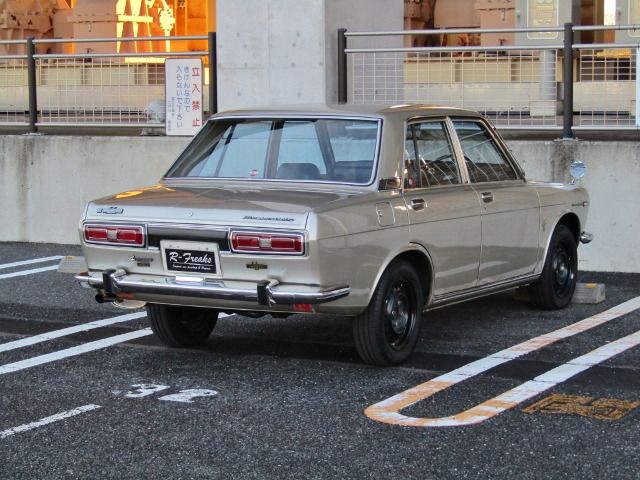 NISSAN BLUEBIRD SEDAN 1971 Image 31