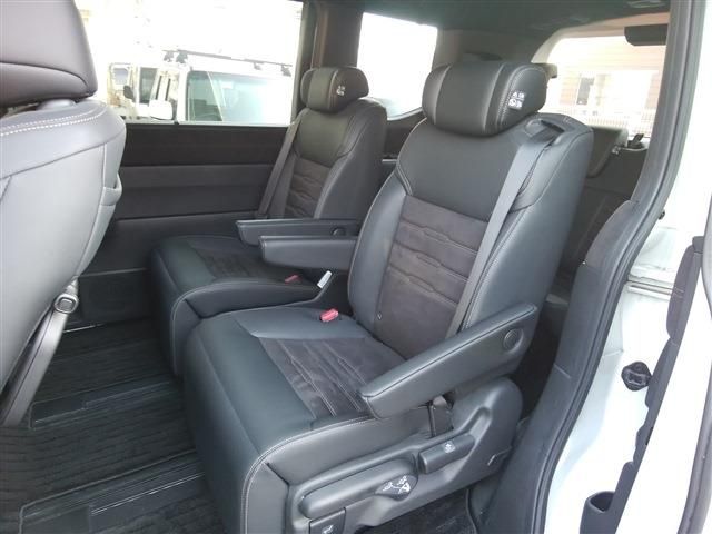 HONDA STEPWAGON E:HEV SPAD 2023 Image 31