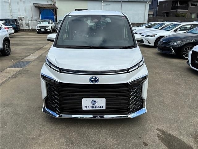 TOYOTA VOXY HYBRID 2024 Image 31