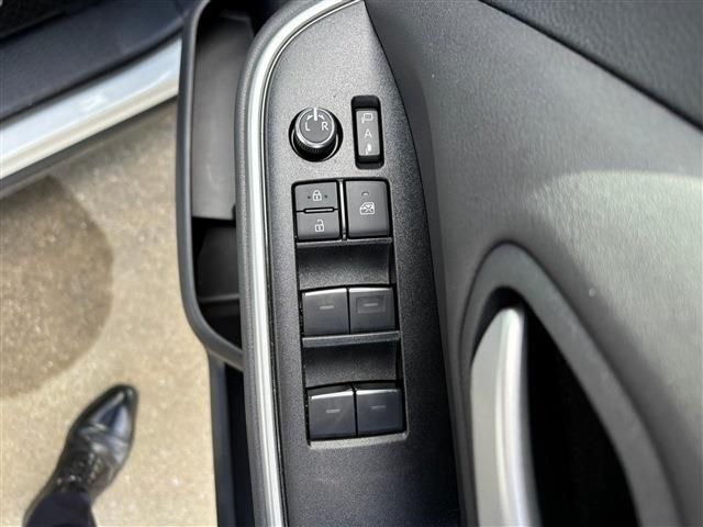 TOYOTA VOXY HYBRID 2024 Image 31