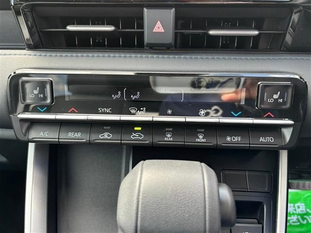 TOYOTA VOXY HYBRID 2024 Image 31