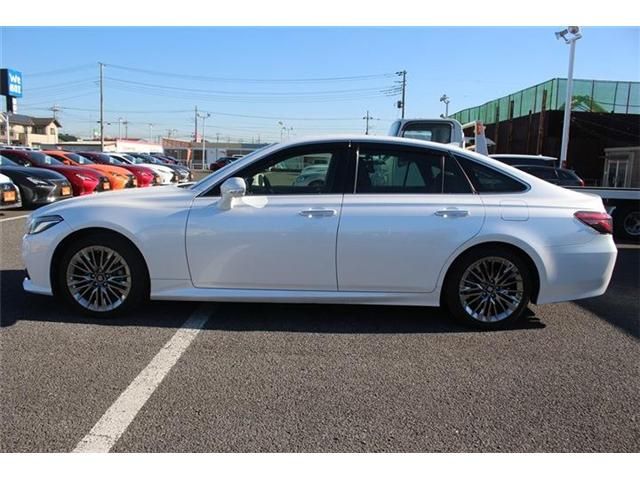 TOYOTA CROWN SEDAN HYBRID 2020 Image 31