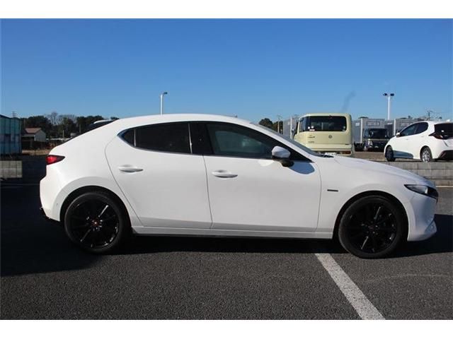 MAZDA 3 FASTBACK 2021 Image 31