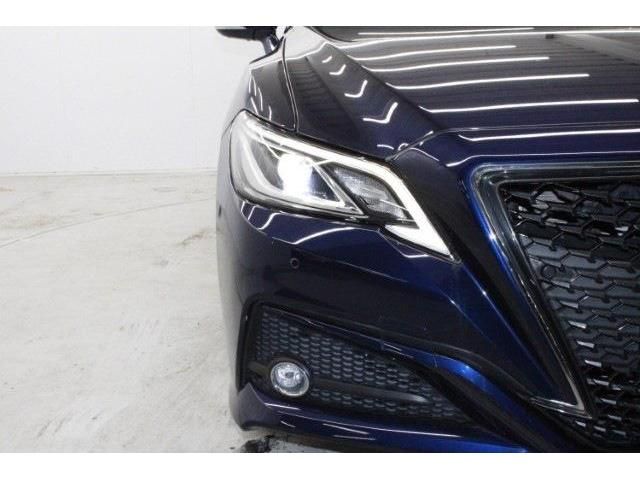 TOYOTA CROWN SEDAN HYBRID 2019 Image 31