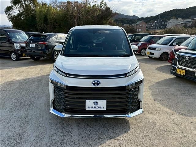TOYOTA VOXY HYBRID 2023 Image 31