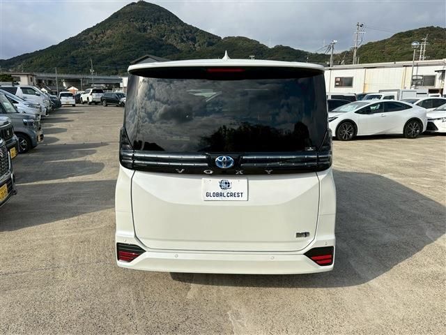 TOYOTA VOXY HYBRID 2023 Image 31