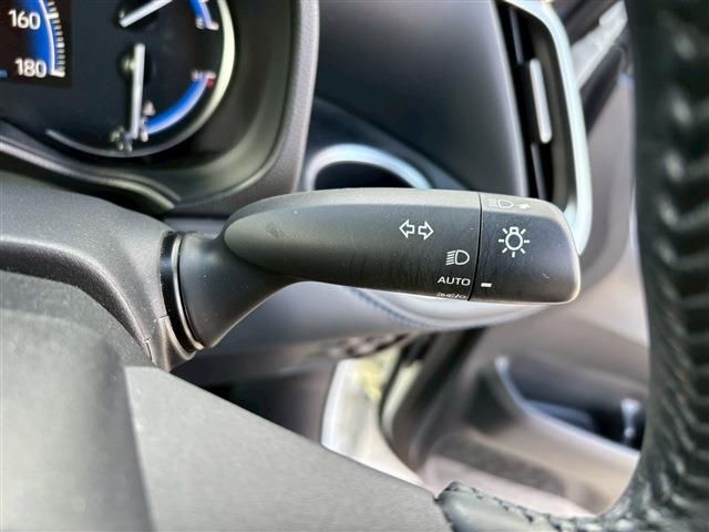 TOYOTA VOXY HYBRID 2023 Image 31