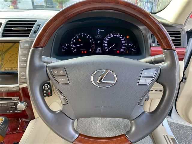 TOYOTA LEXUS LS460 2009 Image 31