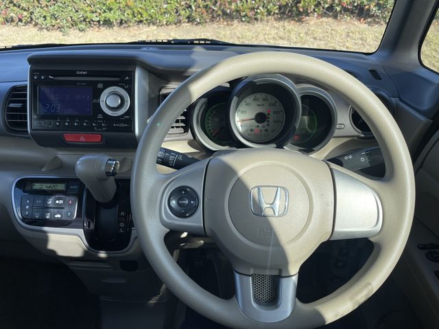 HONDA N BOX 2012 Image 31