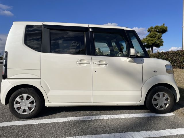 HONDA N BOX 2012 Image 31
