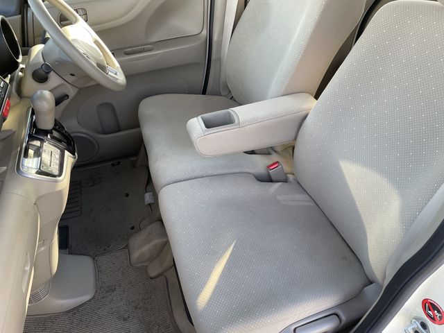 HONDA N BOX 2012 Image 31