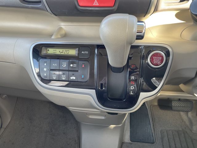 HONDA N BOX 2012 Image 31