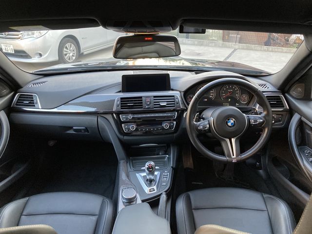 BMW M3 SEDAN 2019 Image 31