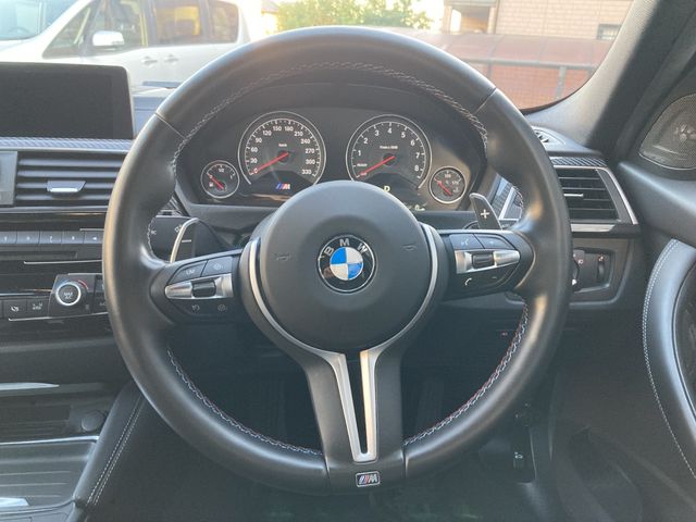 BMW M3 SEDAN 2019 Image 31