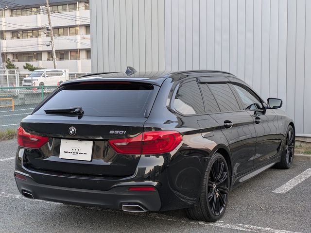 BMW 5SERIES TOURING 2018 Image 31