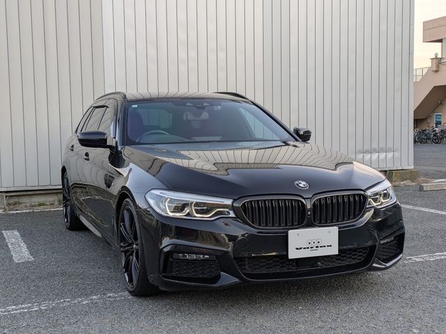BMW 5SERIES TOURING 2018 Image 31