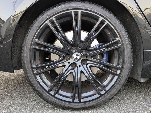 BMW 5SERIES TOURING 2018 Image 31